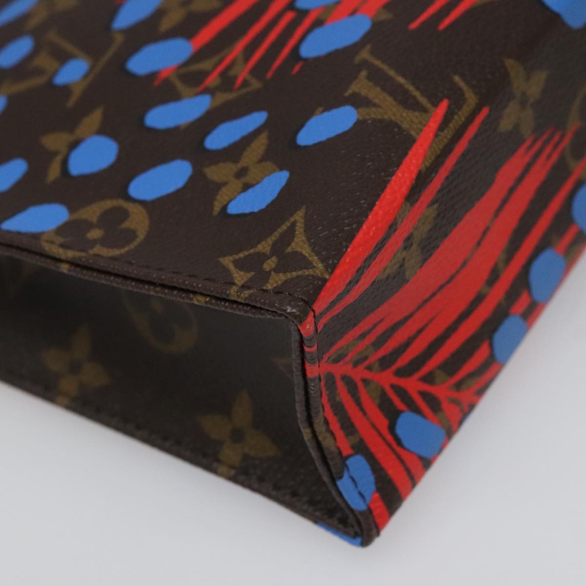 LOUIS VUITTON Monogram Jungle Dot Poche Toilette 26 Pouch M41409 LV Auth 96801SV
