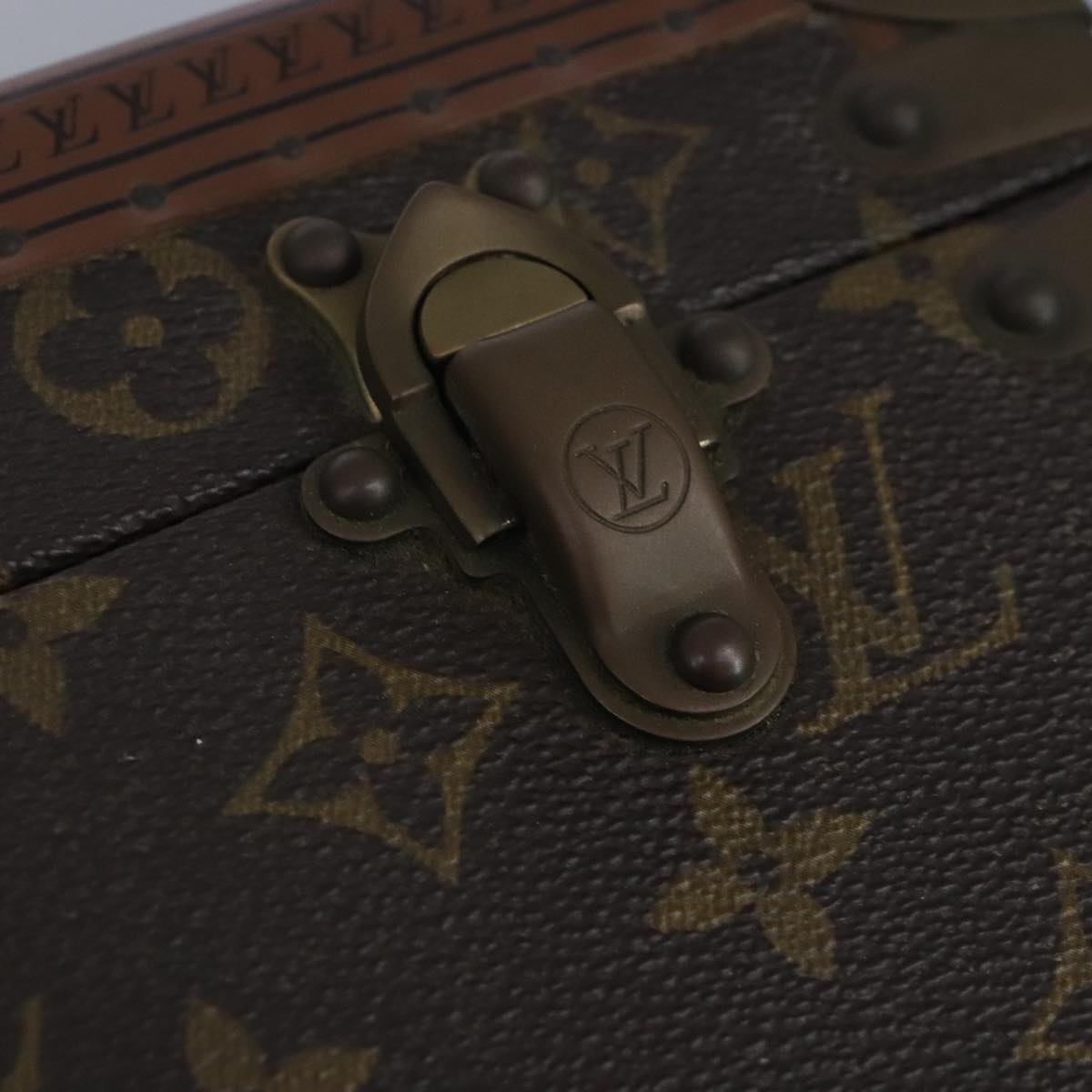 LOUIS VUITTON Monogram Bisten 50 Trunk M21328 LV Auth 97363V