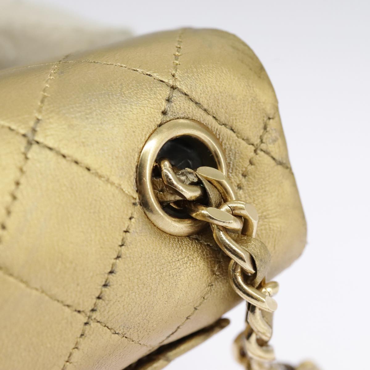 CHANEL Matelasse Hand Bag Leather Gold CC Auth 97386