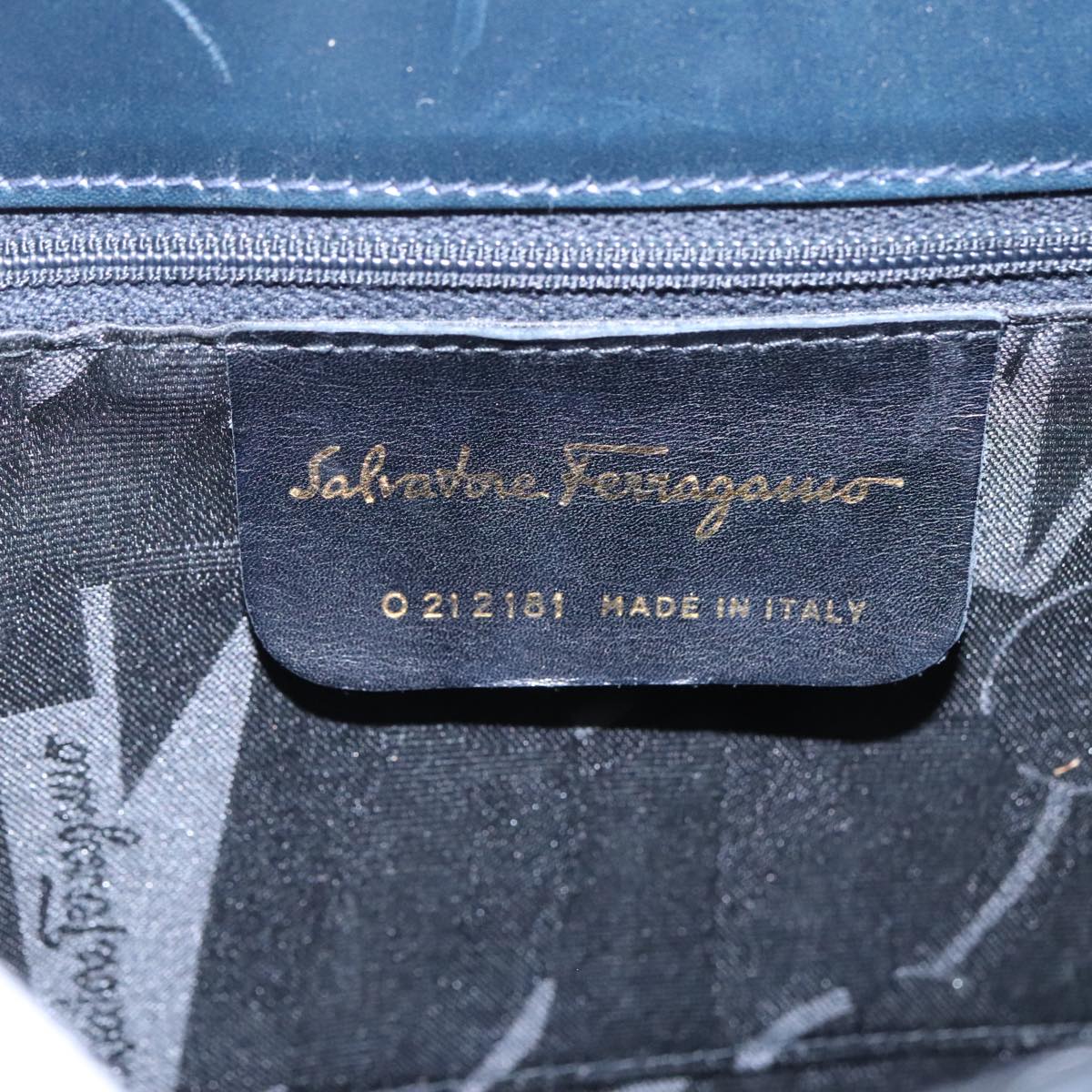 Salvatore Ferragamo Gancini Hand Bag Leather 2way Navy Gold Auth 98125