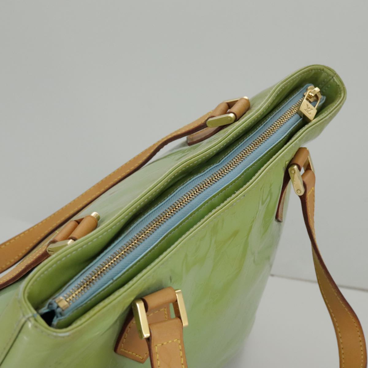 LOUIS VUITTON Monogram Vernis Houston Hand Bag Baby Blue M91005 LV Auth 98882