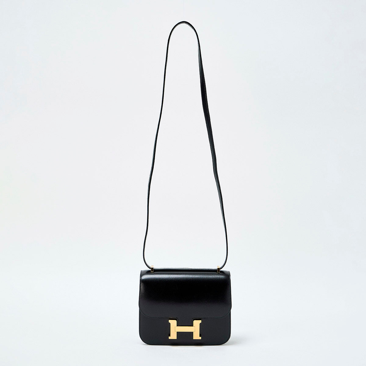 HERMES Constance Mini 2022 U Shoulder Bag Noir Gold Tadelakt Auth