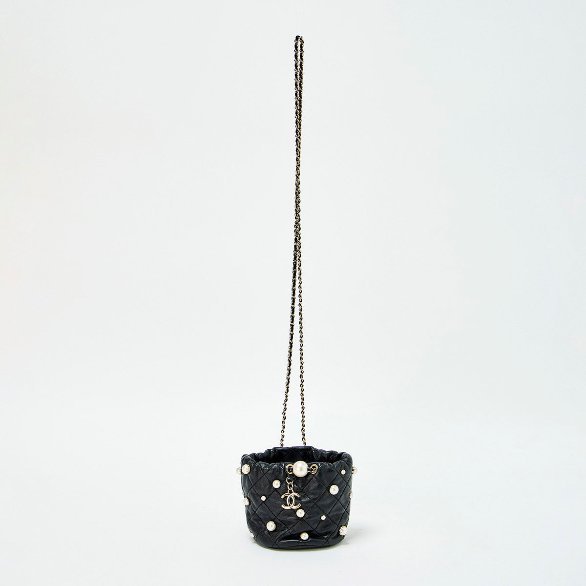 CHANEL Matelasse ChainPouch 2021 Shoulder Bag Black Gold Lamb Skin Auth