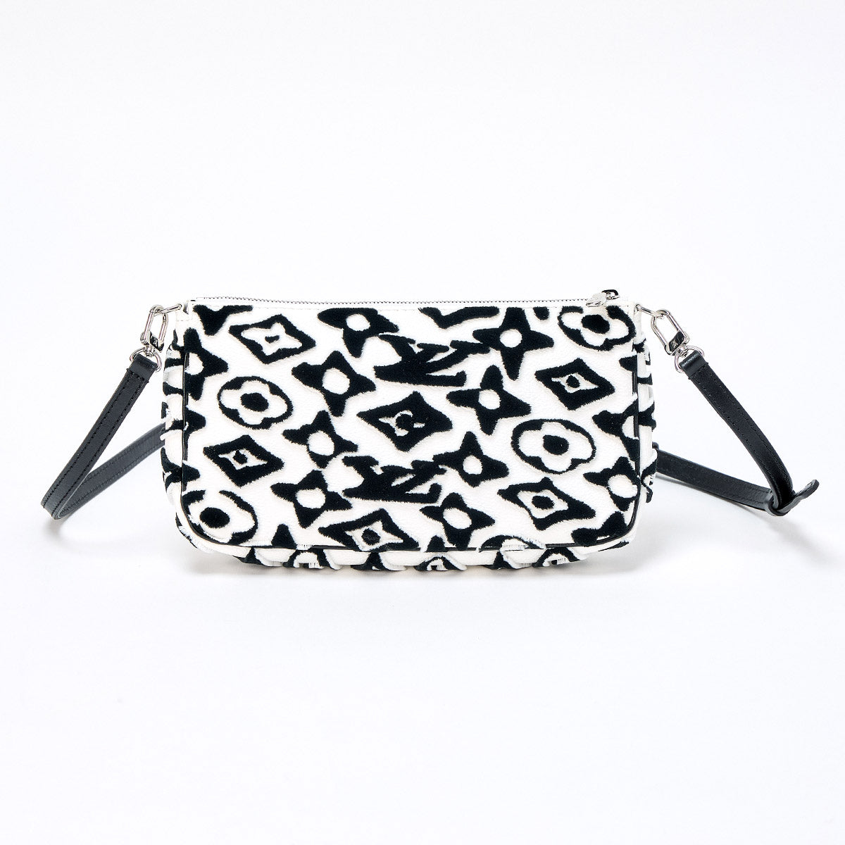 LOUIS VUITTON Pochette Accessoires Monogram 2021 Shoulder Bag White Black Silver Monogram Auth