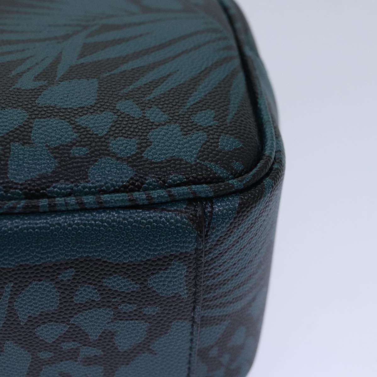 SAINT LAURENT Pouch PVC Green Auth ac3173