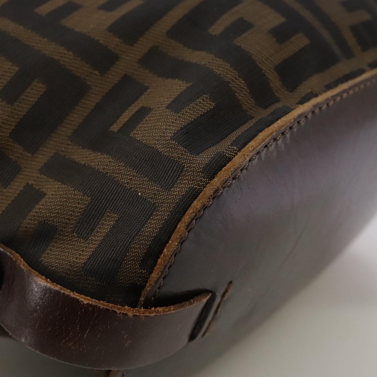 FENDI Zucca Canvas Hand Bag Brown Black Auth ac3445