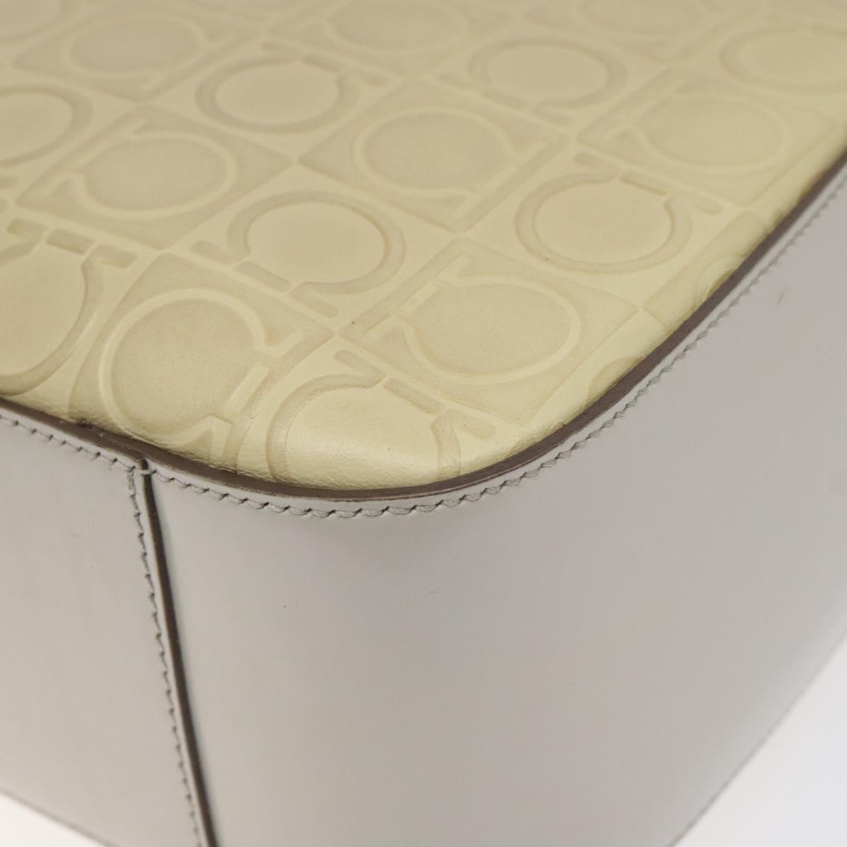 Salvatore Ferragamo Shoulder Bag Leather Beige Auth ac3690