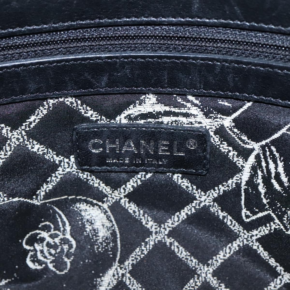 CHANEL Tote Bag Leather White Silver CC Auth ac3702