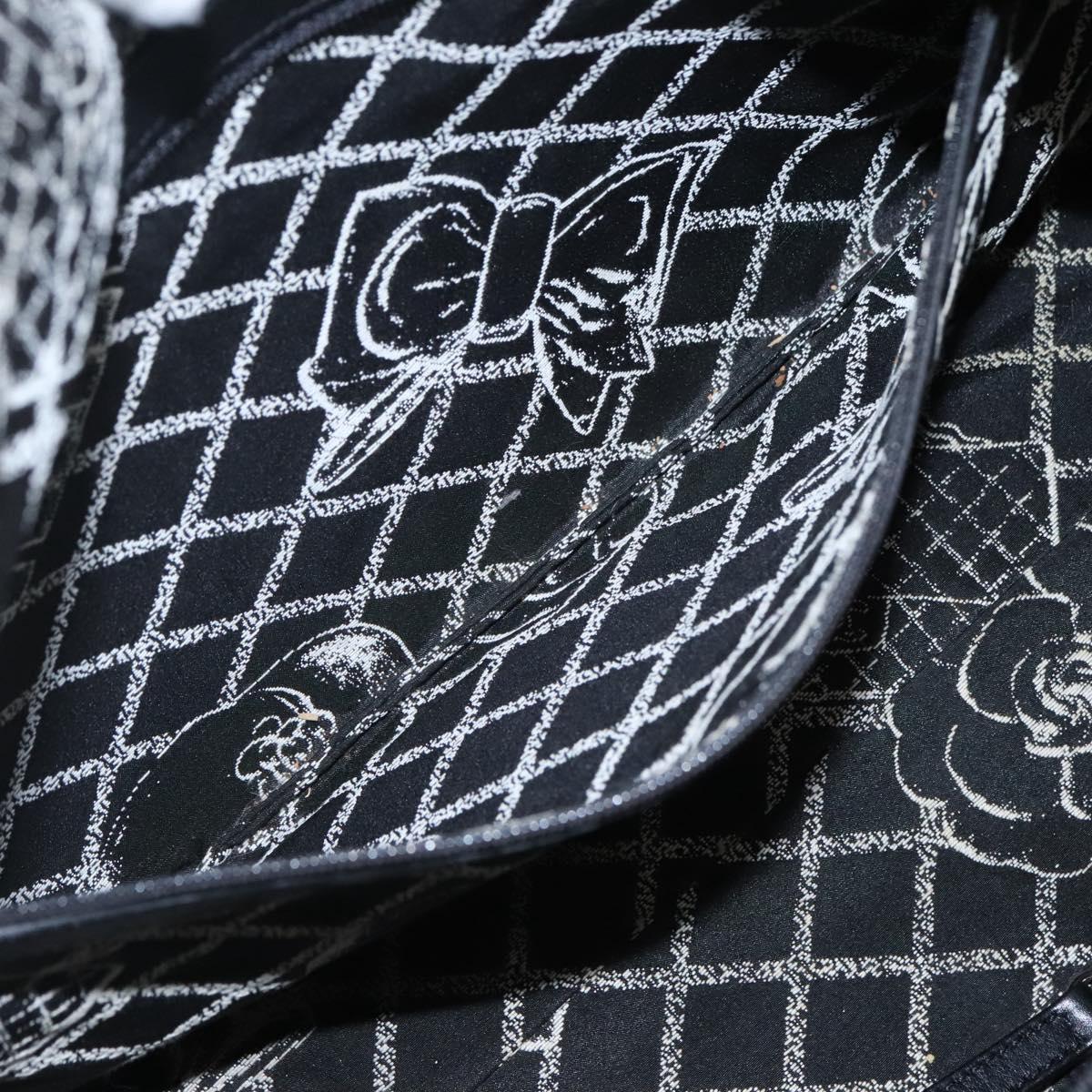 CHANEL Tote Bag Leather White Silver CC Auth ac3702