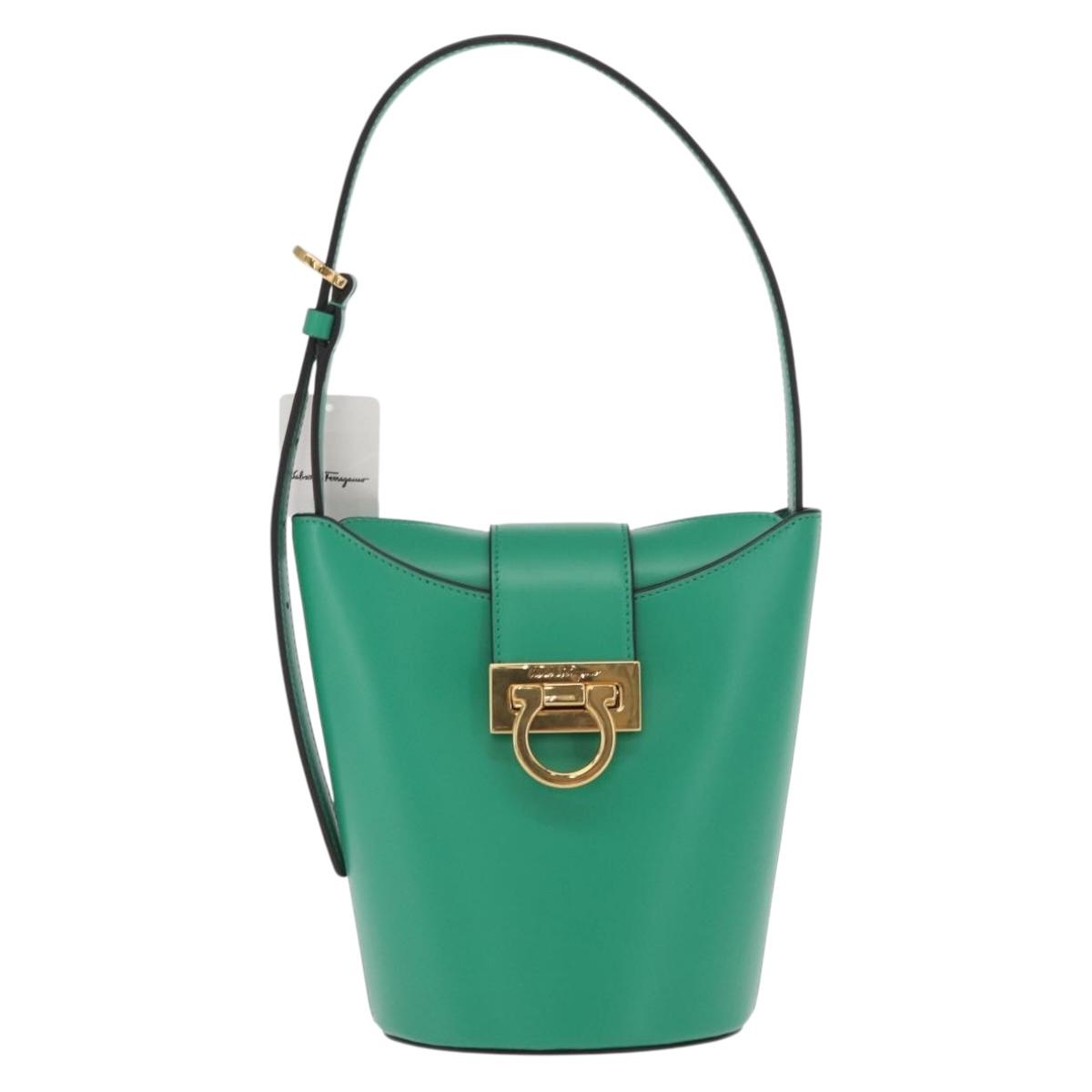 Salvatore Ferragamo Gancini trifolio Hand Bag Leather Green Gold Auth am10228V