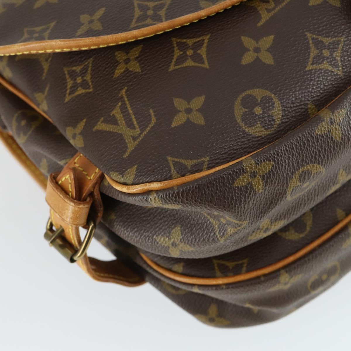 LOUIS VUITTON Monogram Saumur 30 Shoulder Bag M42256 LV Auth am10418