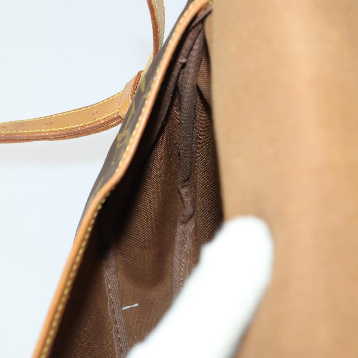 LOUIS VUITTON Monogram Saumur 30 Shoulder Bag M42256 LV Auth am10418