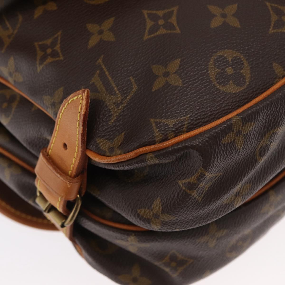 LOUIS VUITTON Monogram Saumur 30 Shoulder Bag M42256 LV Auth am10631