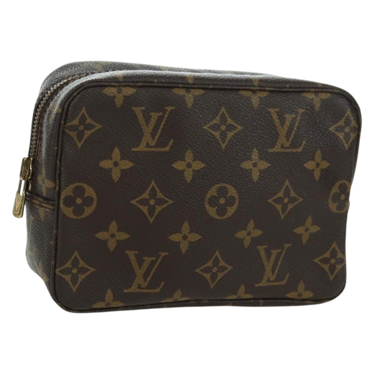 LOUIS VUITTON Monogram Trousse Toilette 18 Pouch M47526 LV Auth am11230V