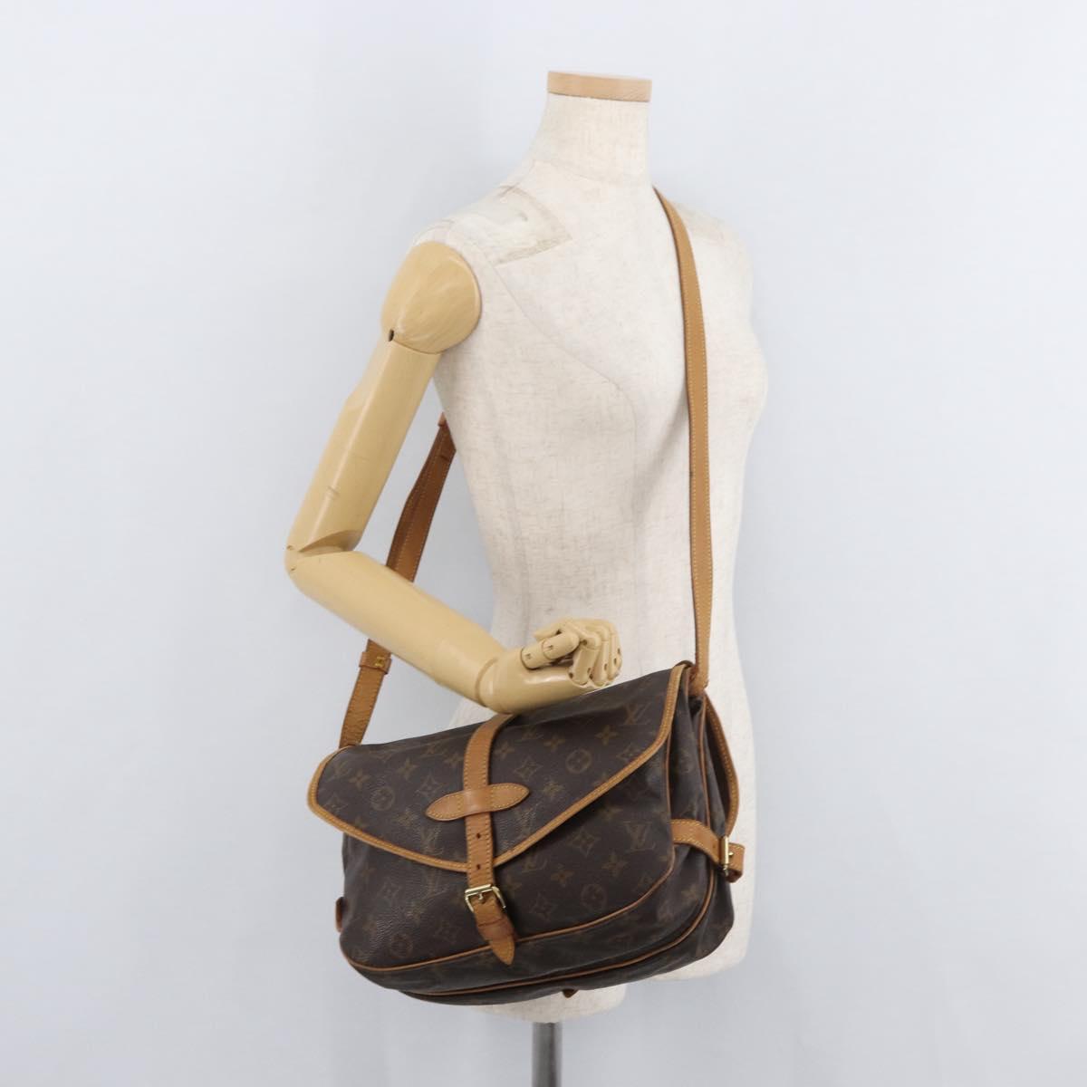 LOUIS VUITTON Monogram Saumur 30 Shoulder Bag M42256 LV Auth am11407A