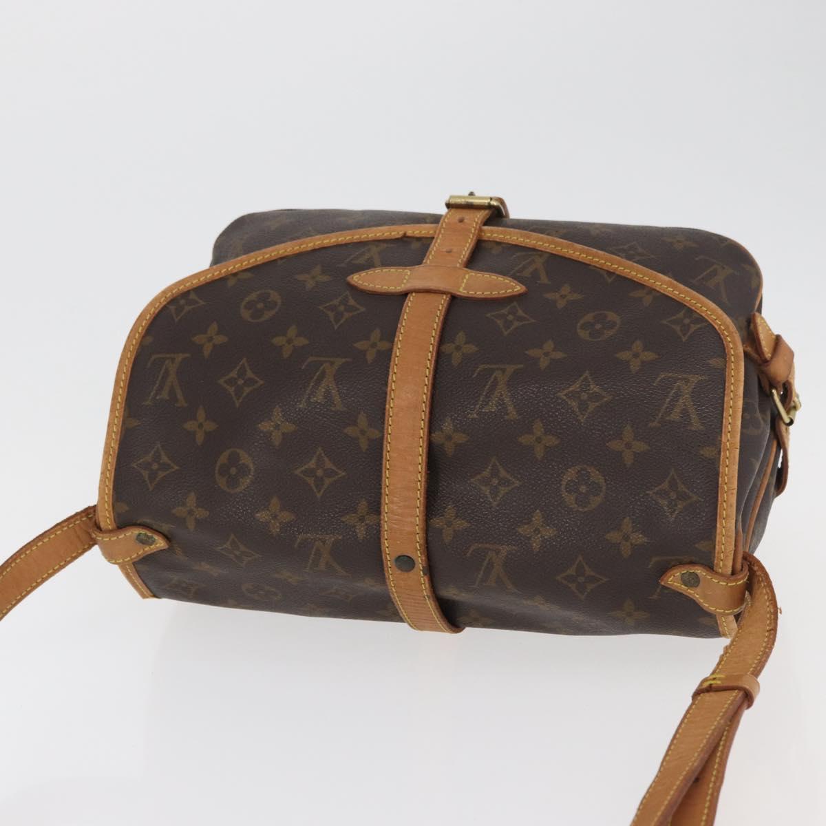 LOUIS VUITTON Monogram Saumur 30 Shoulder Bag M42256 LV Auth am11407A