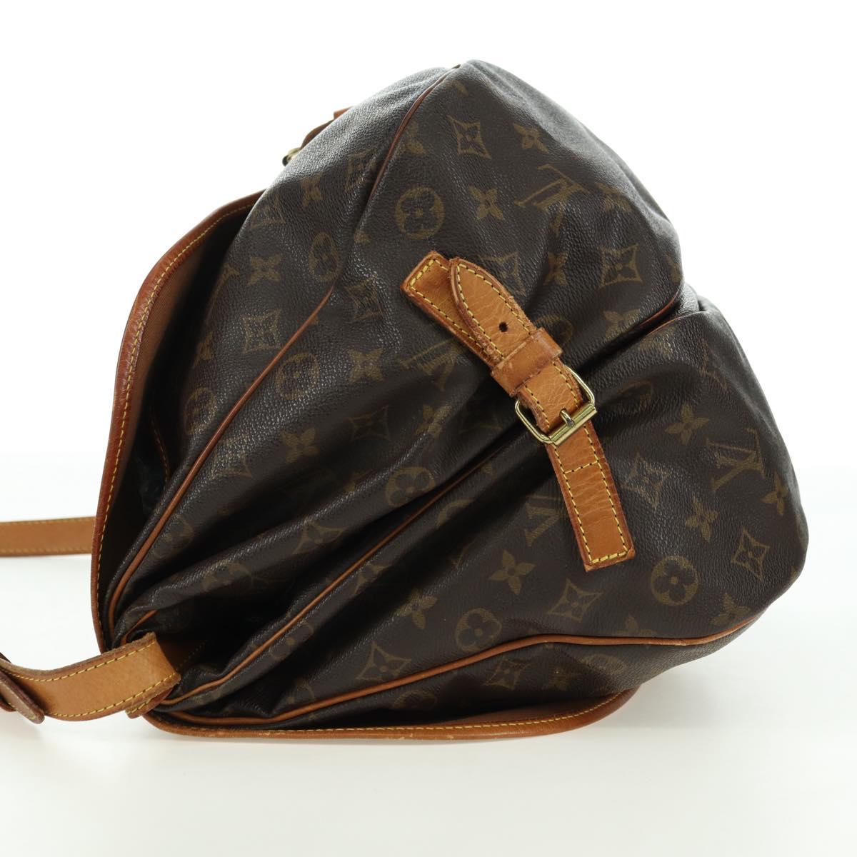 LOUIS VUITTON Monogram Saumur 35 Shoulder Bag M42254 LV Auth am11646A