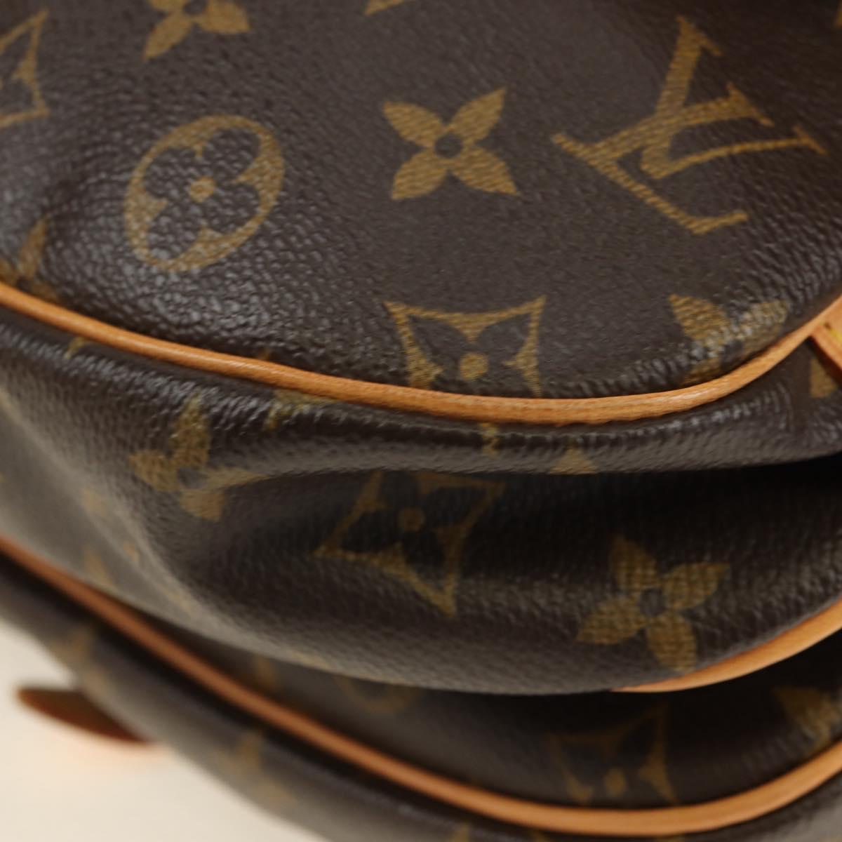 LOUIS VUITTON Monogram Saumur 30 Shoulder Bag M42256 LV Auth am11667V