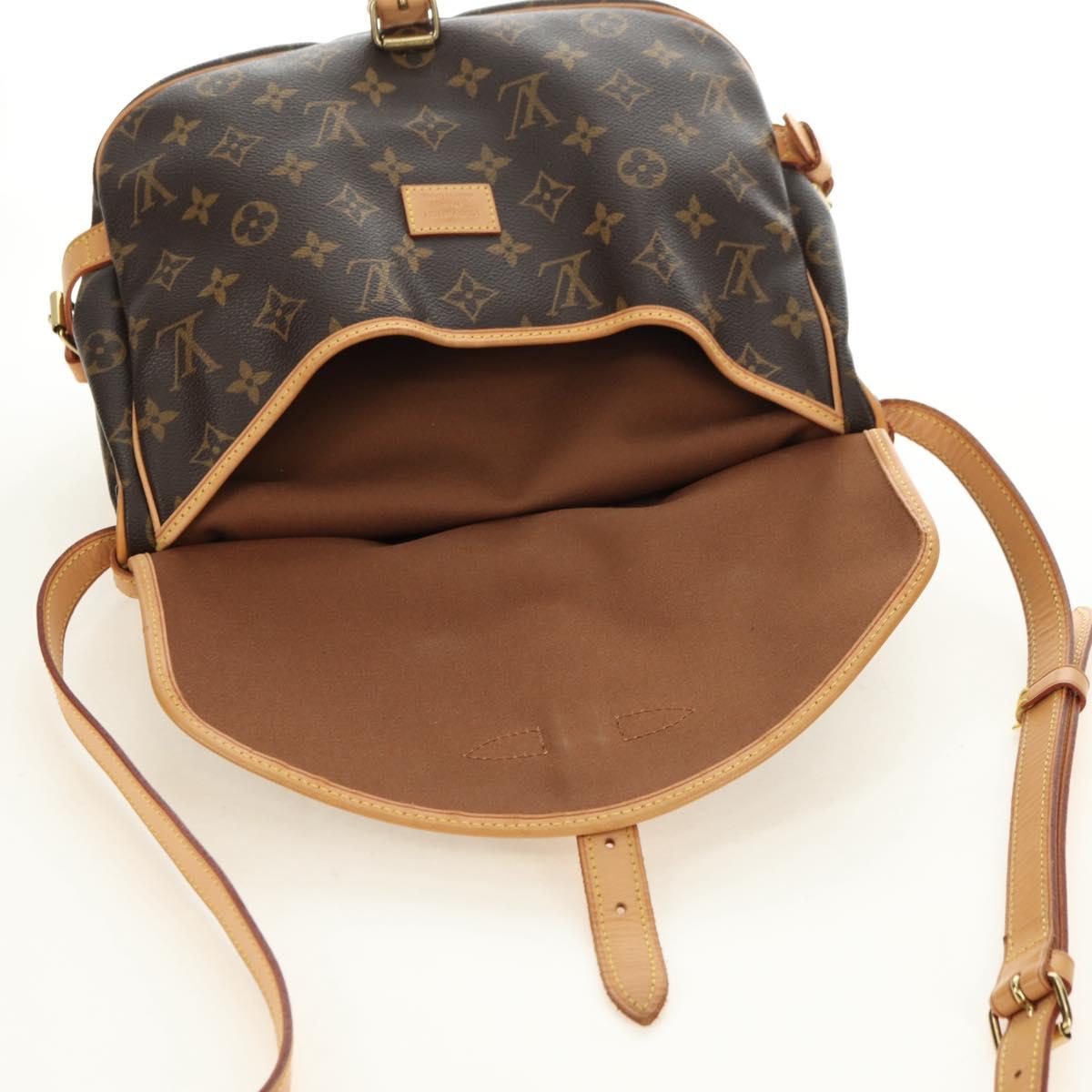 LOUIS VUITTON Monogram Saumur 30 Shoulder Bag M42256 LV Auth am11667V