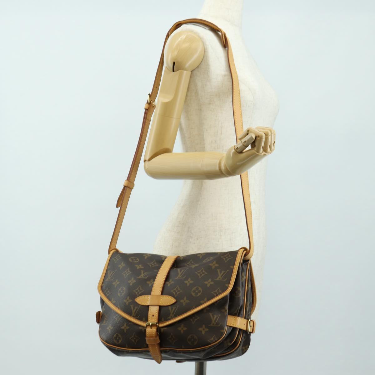 LOUIS VUITTON Monogram Saumur 30 Shoulder Bag M42256 LV Auth am11667V