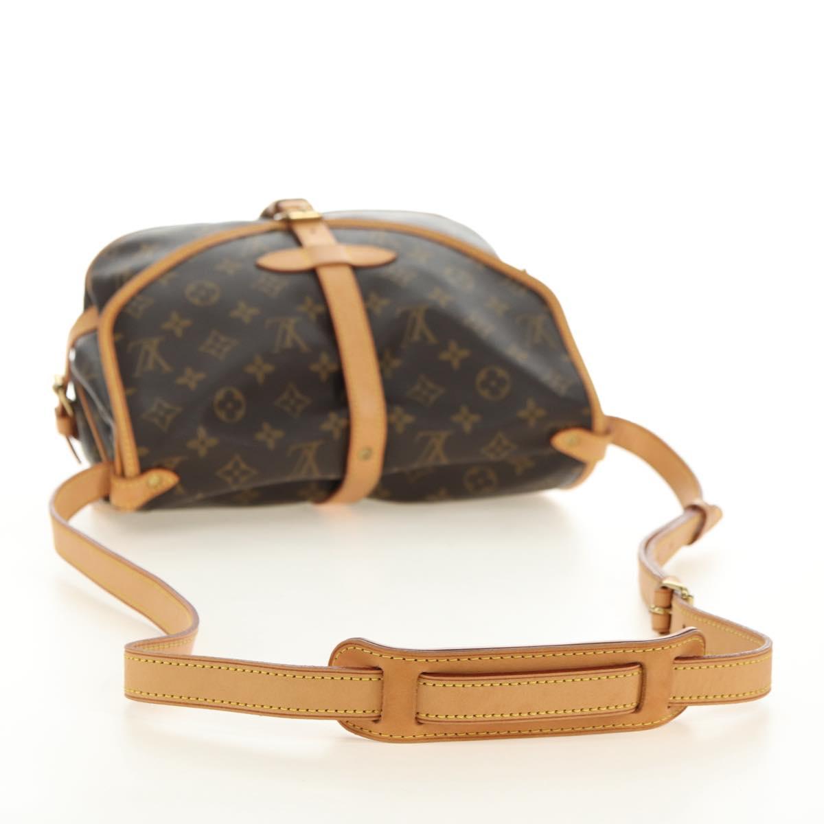 LOUIS VUITTON Monogram Saumur 30 Shoulder Bag M42256 LV Auth am11667V