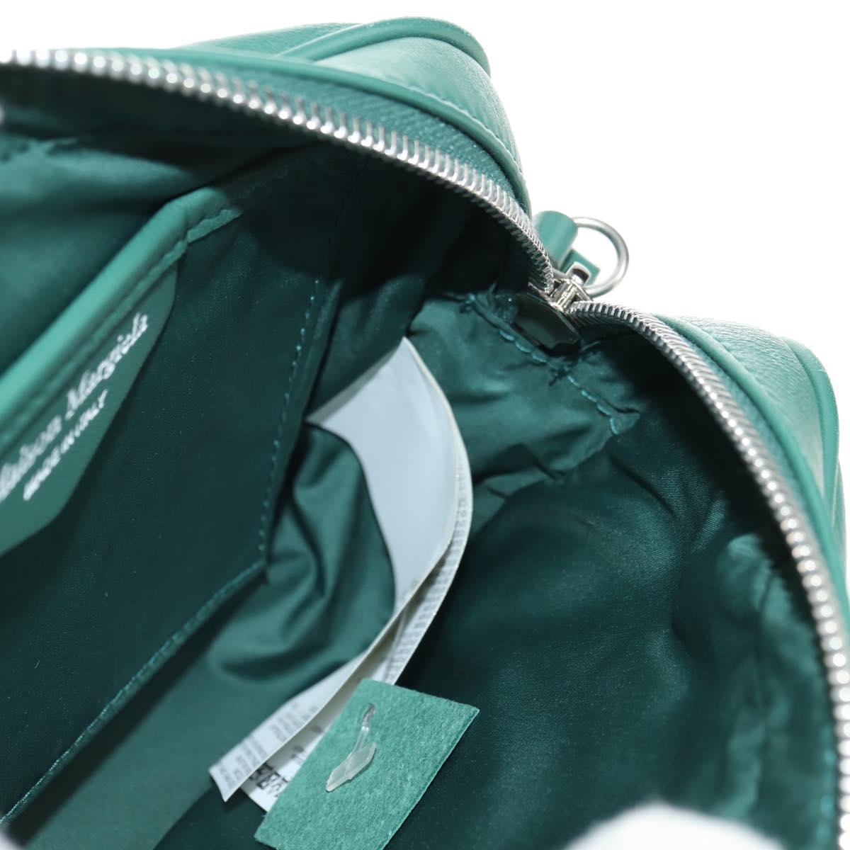 Maison Margiela Chain Shoulder Bag Leather Green Silver Auth am11687M