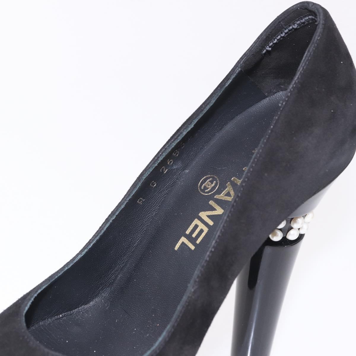 CHANEL Pearl Pumps Suede 35 1/2 Black CC Auth am11955M