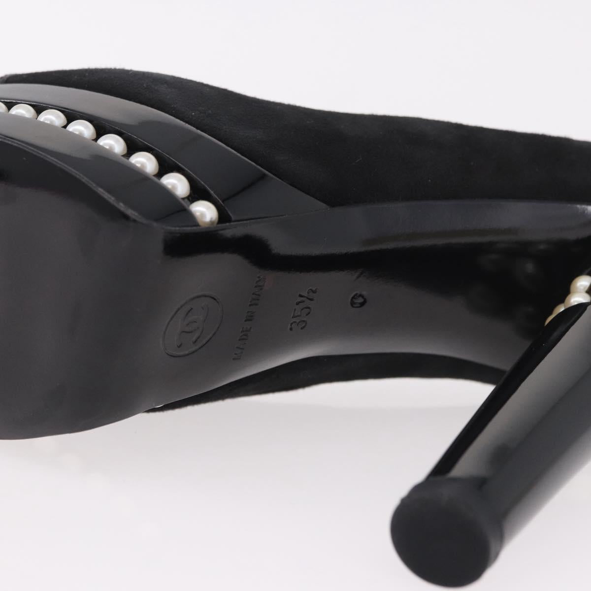CHANEL Pearl Pumps Suede 35 1/2 Black CC Auth am11955M