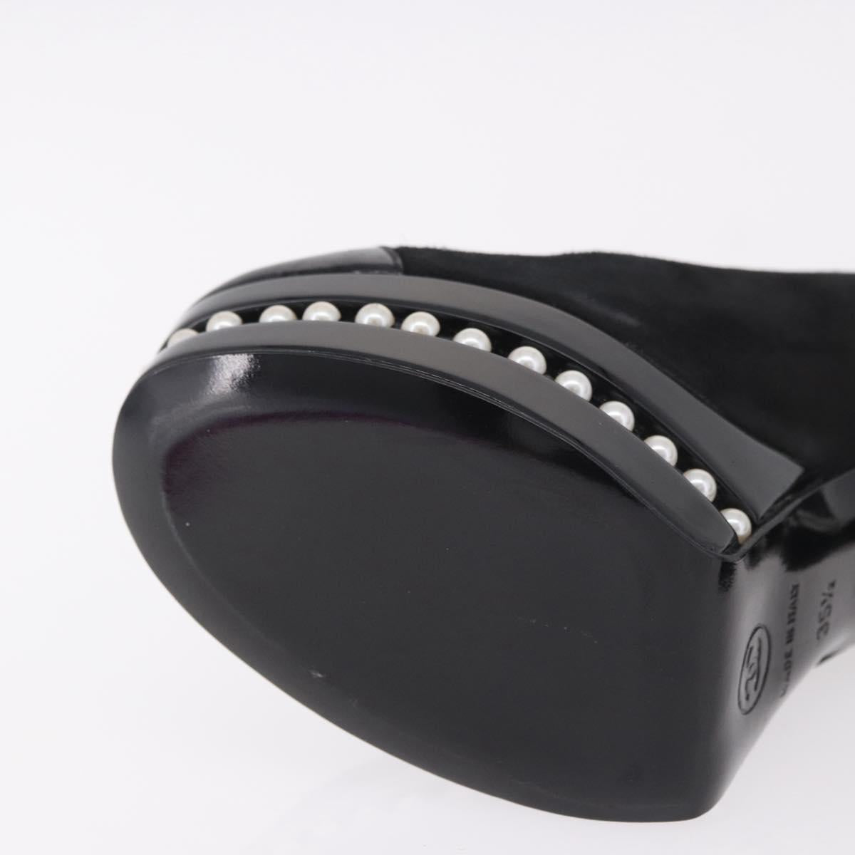 CHANEL Pearl Pumps Suede 35 1/2 Black CC Auth am11955M