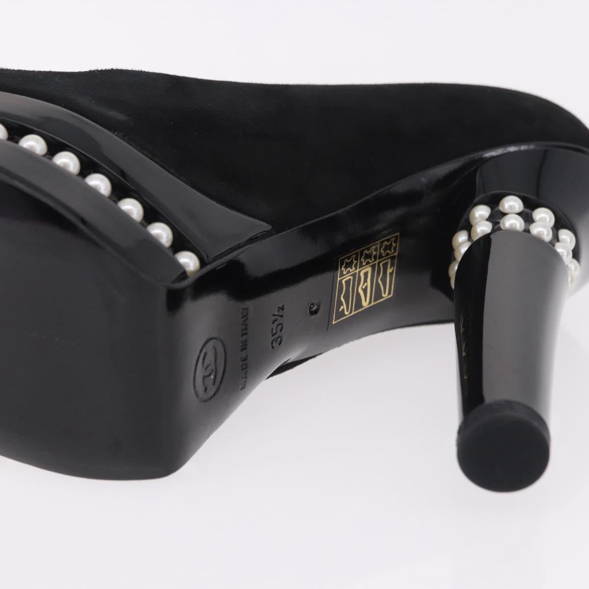CHANEL Pearl Pumps Suede 35 1/2 Black CC Auth am11955M