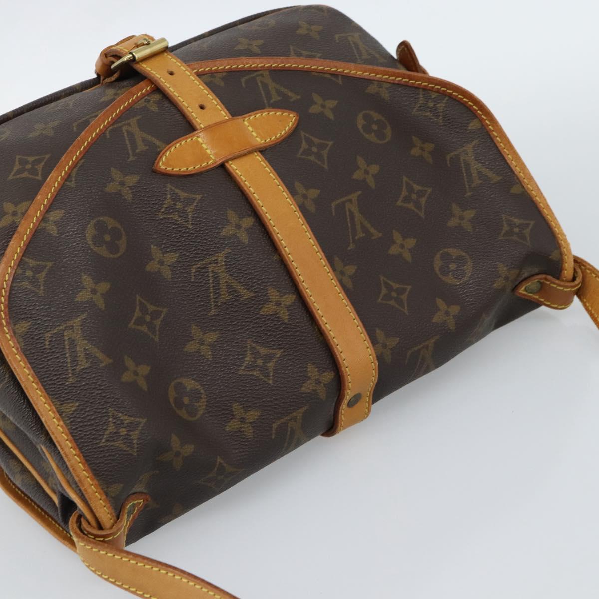 LOUIS VUITTON Monogram Saumur 30 Shoulder Bag M42256 LV Auth am11998A