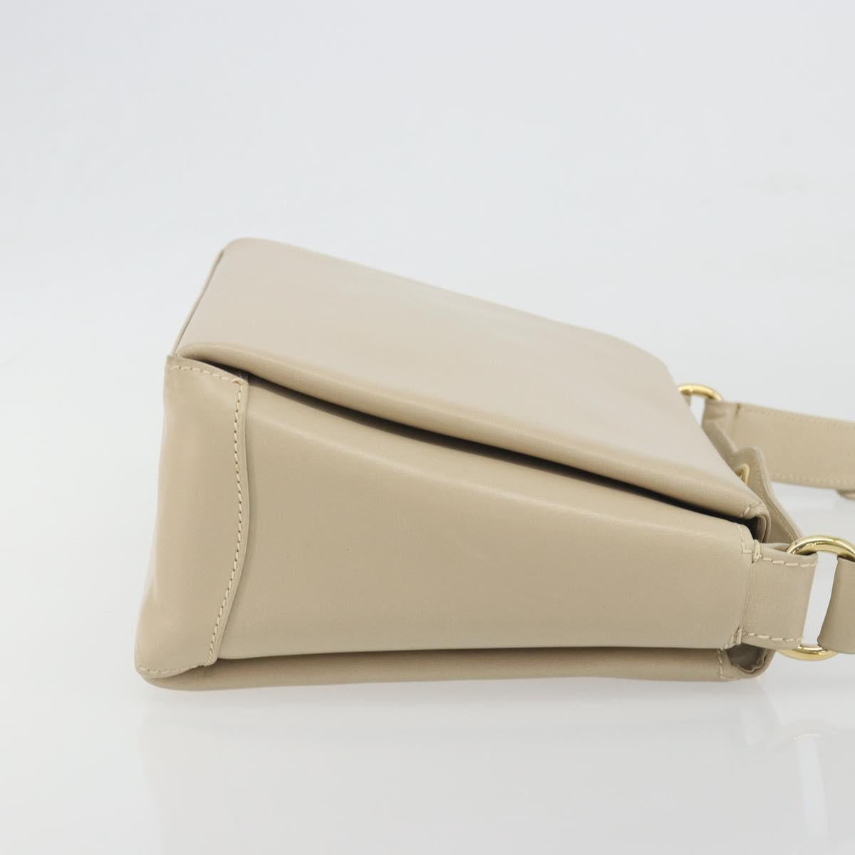 GUCCI Old Turn Lock Shoulder Bag Leather Beige Gold Tone Auth am12298A