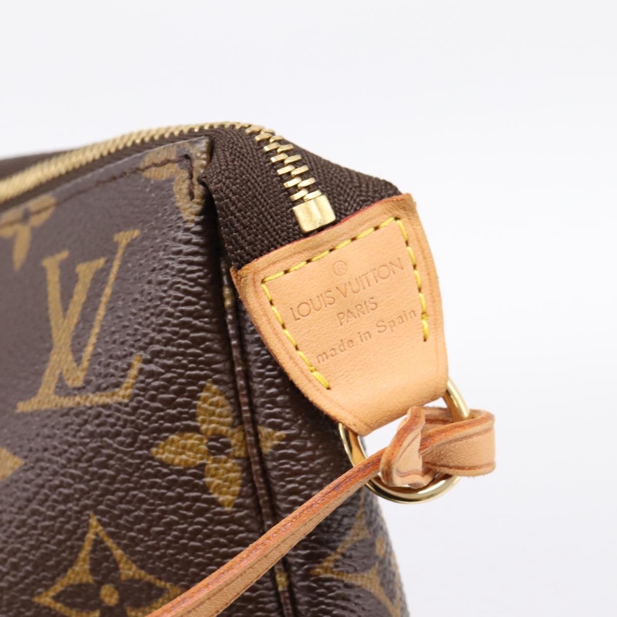 LOUIS VUITTON Monogram Pochette Accessoires Pouch M51980 LV Auth am12318V