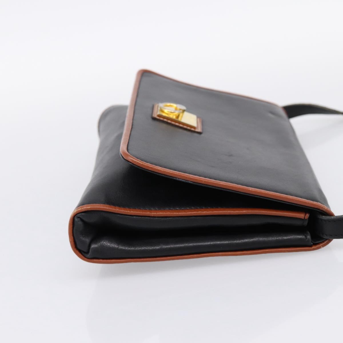 CELINE Circle Shoulder Bag Leather Black Gold Tone Auth am12378A