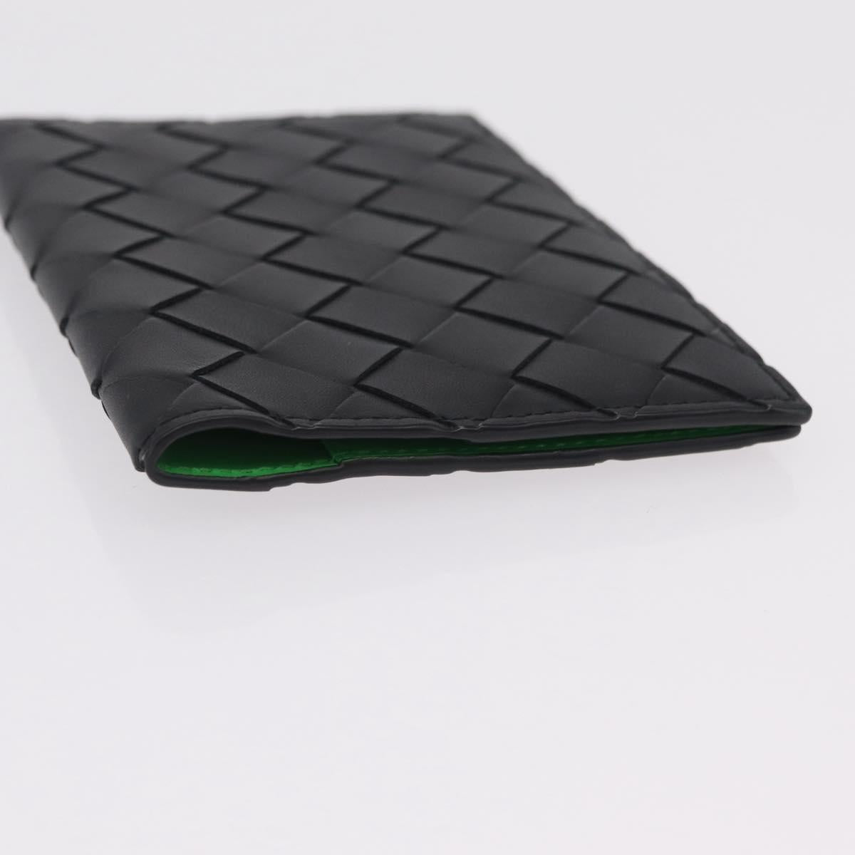 Bottega Veneta INTRECCIATO Passport Case Leather Black Green Auth am12830M