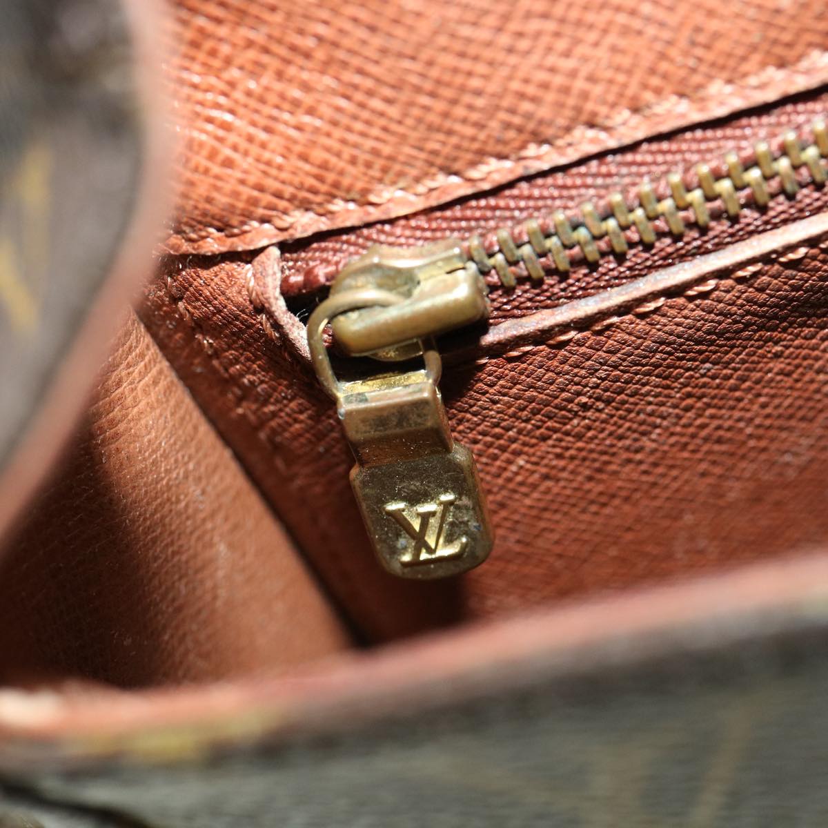LOUIS VUITTON Monogram Saint Cloud GM Shoulder Bag M51242 LV Auth am3133