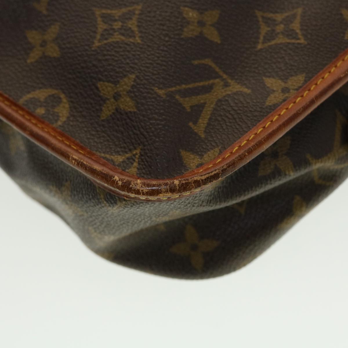 LOUIS VUITTON Monogram Gibeciere MM Shoulder Bag M42247 LV Auth am4560