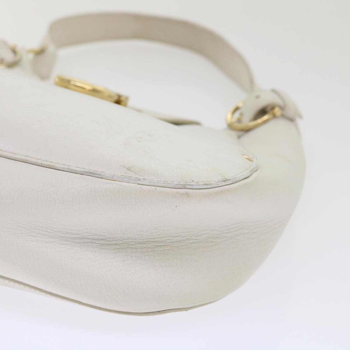 Salvatore Ferragamo Gancini Shoulder Bag Leather White AU-21/4407 Auth am4652
