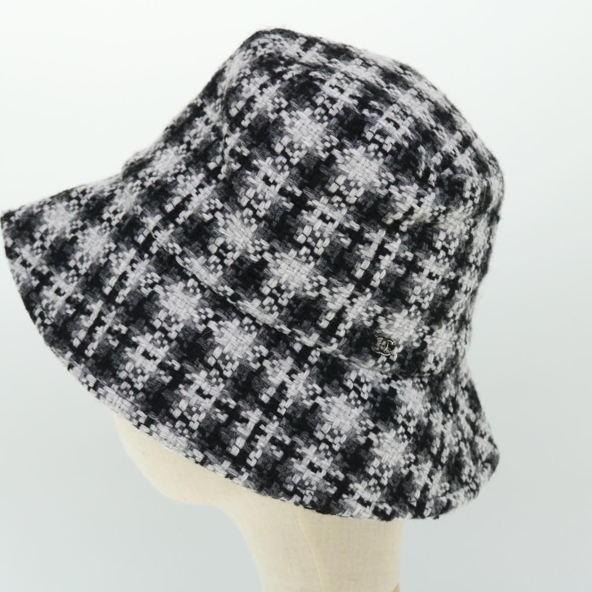 CHANEL COCO Mark Hat Wool S White Black CC Auth am4943
