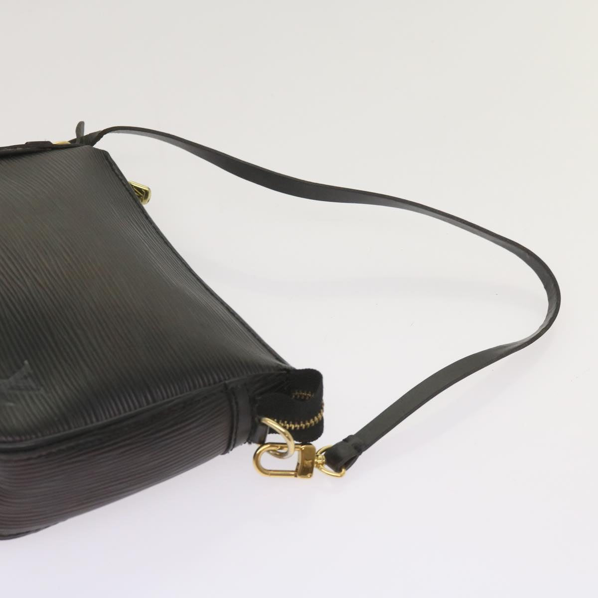 LOUIS VUITTON Epi Trousse Makeup Pouch SPO Black LV Auth am5671SAV