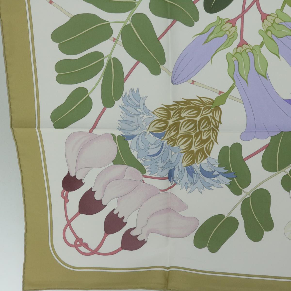 HERMES Carre 90 Flora Graeca Scarf Silk Beige Multicolor Auth am5676