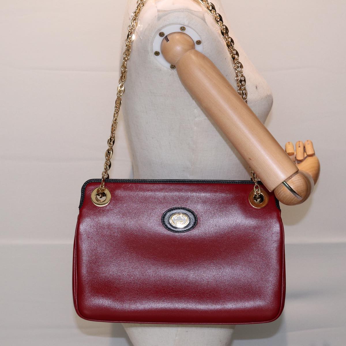 GUCCI Chain Shoulder Bag Leather Red Gold 576422 Auth am6808V