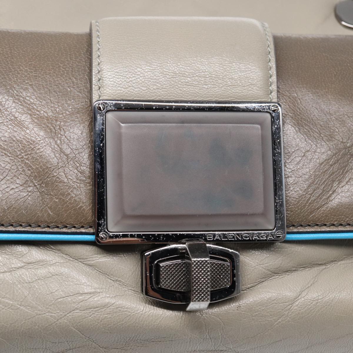 BALENCIAGA Turn Lock Chain Shoulder Bag Leather Beige Gray Silver Auth am6814V