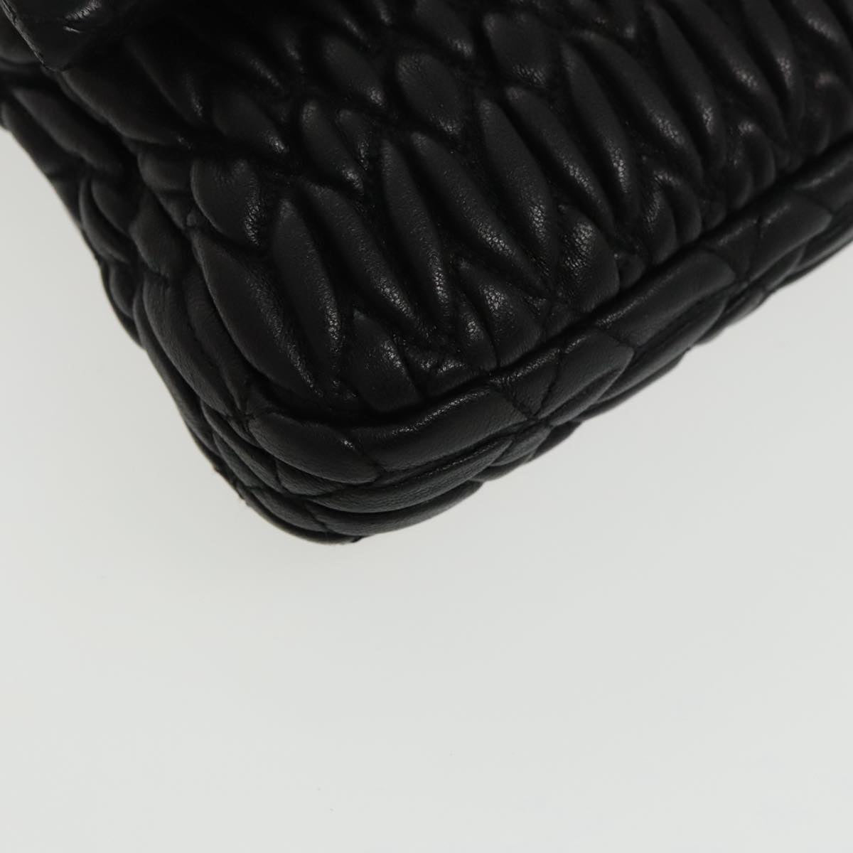 Miu Miu Matelasse Bijoux Shoulder Bag Leather Black Auth am7147SAV