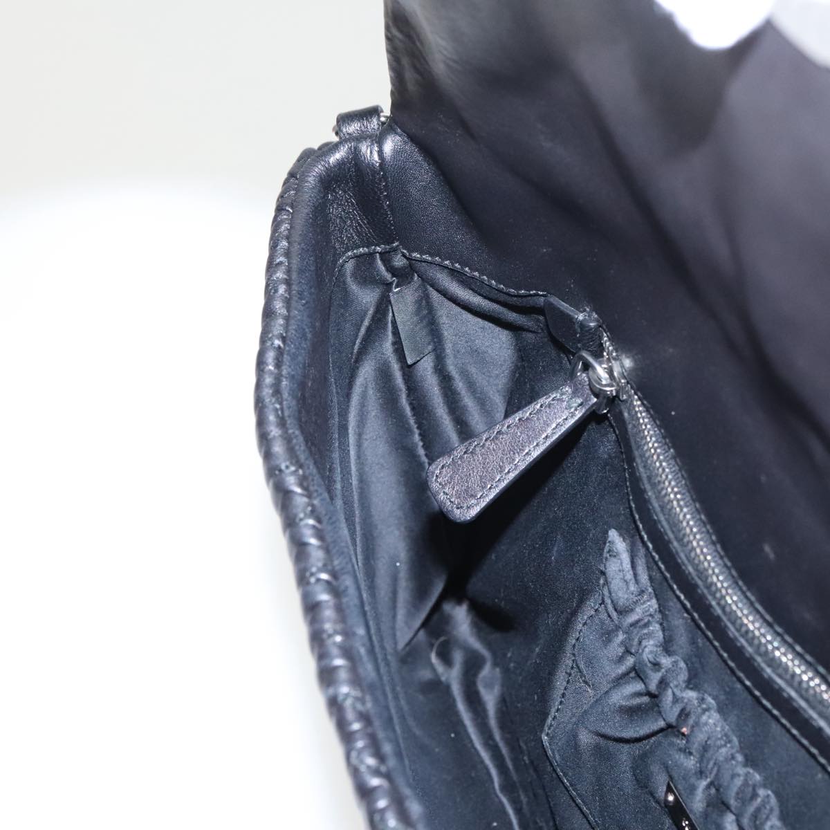 Miu Miu Matelasse Bijoux Shoulder Bag Leather Black Auth am7147SAV