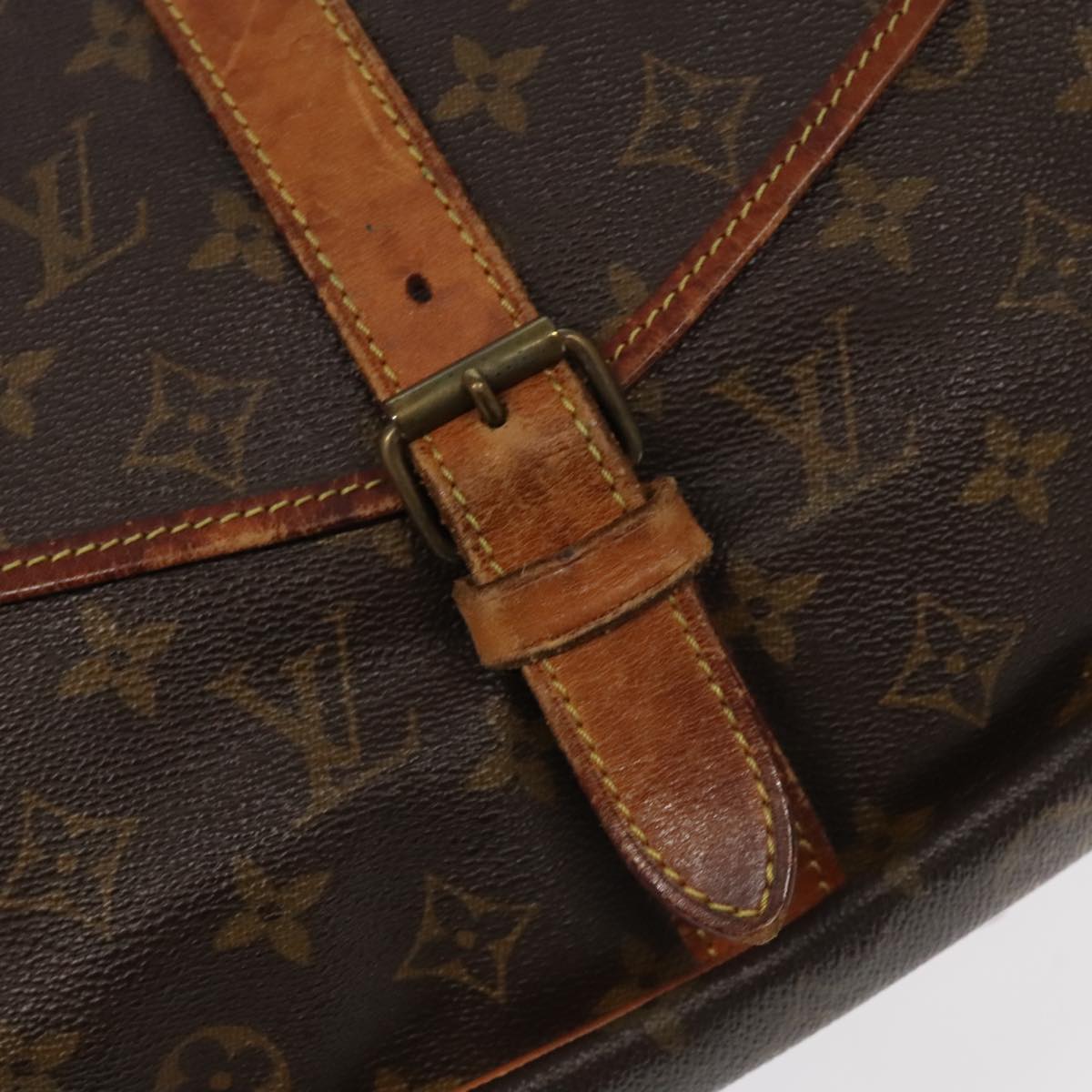 LOUIS VUITTON Monogram Saumur 35 Shoulder Bag M42254 LV Auth am7208