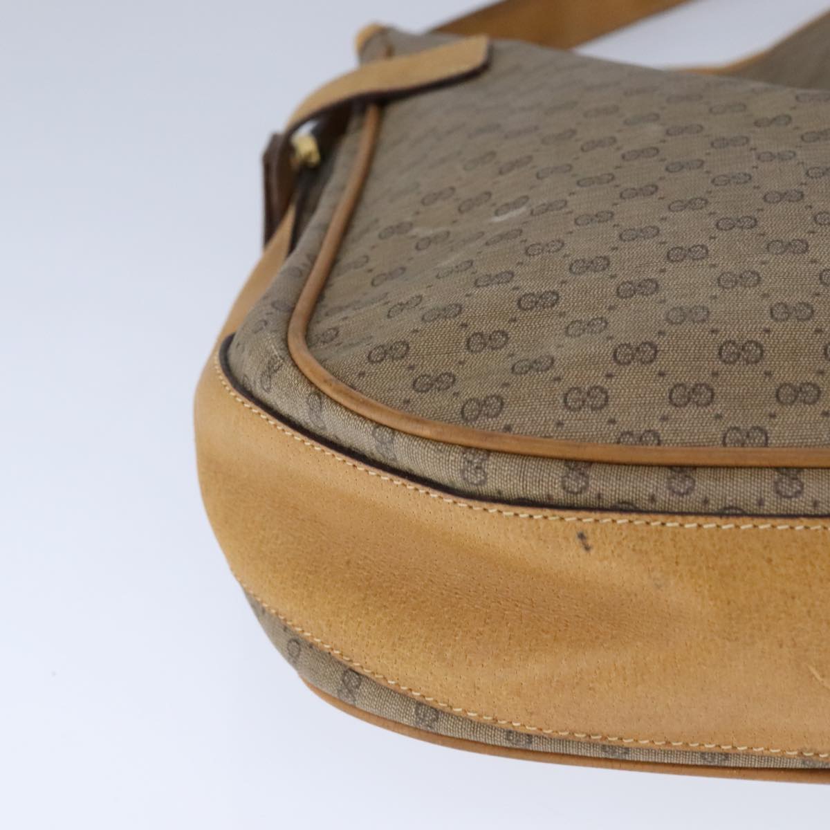 GUCCI Micro GG Supreme Shoulder Bag PVC Beige Gold Auth am7493