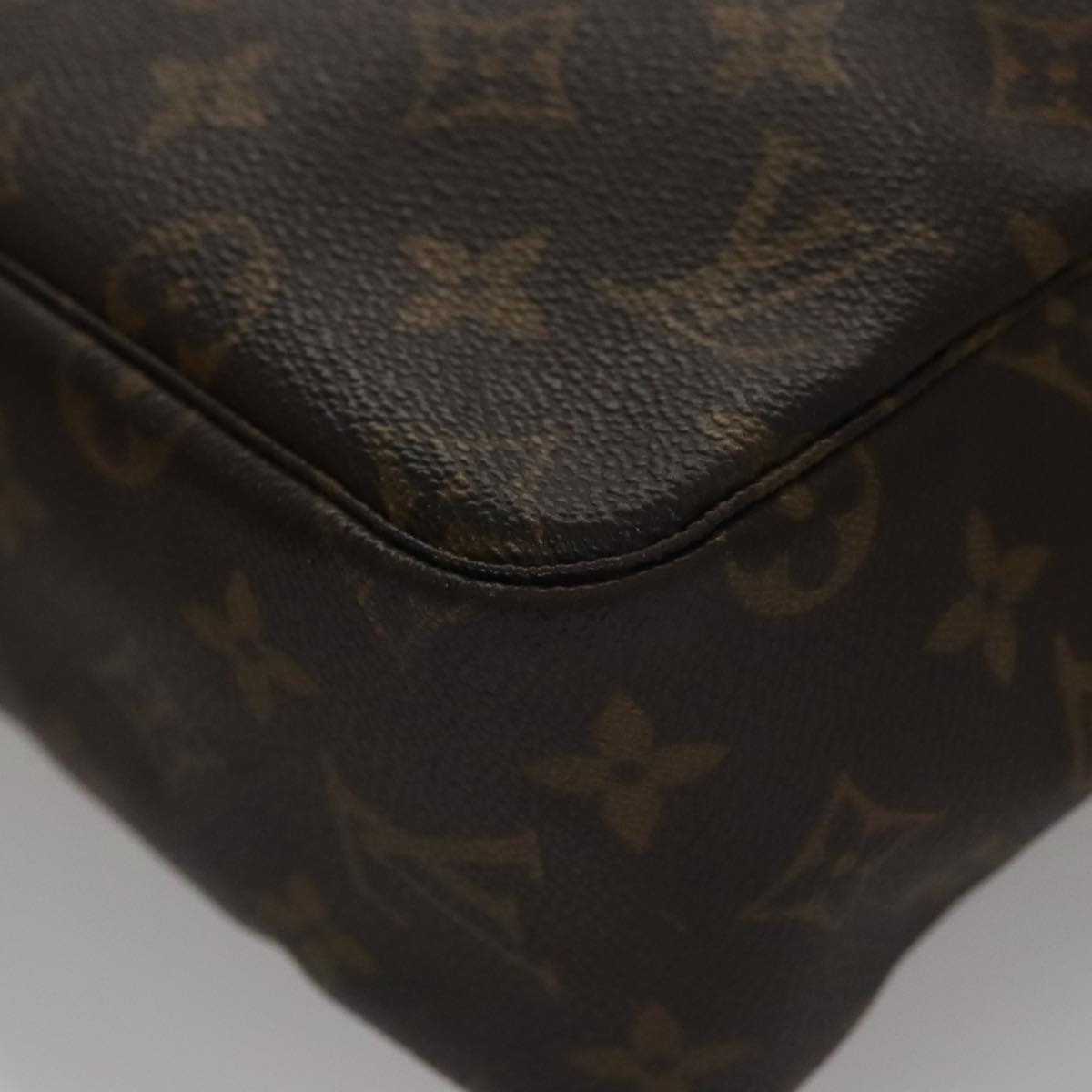 LOUIS VUITTON Monogram Trousse Toilette 28 Clutch Bag M47522 LV Auth am7574