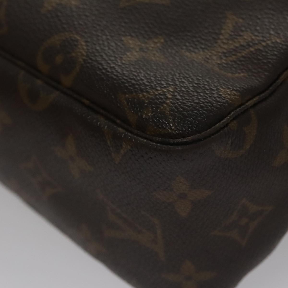 LOUIS VUITTON Monogram Trousse Toilette 28 Clutch Bag M47522 LV Auth am7574