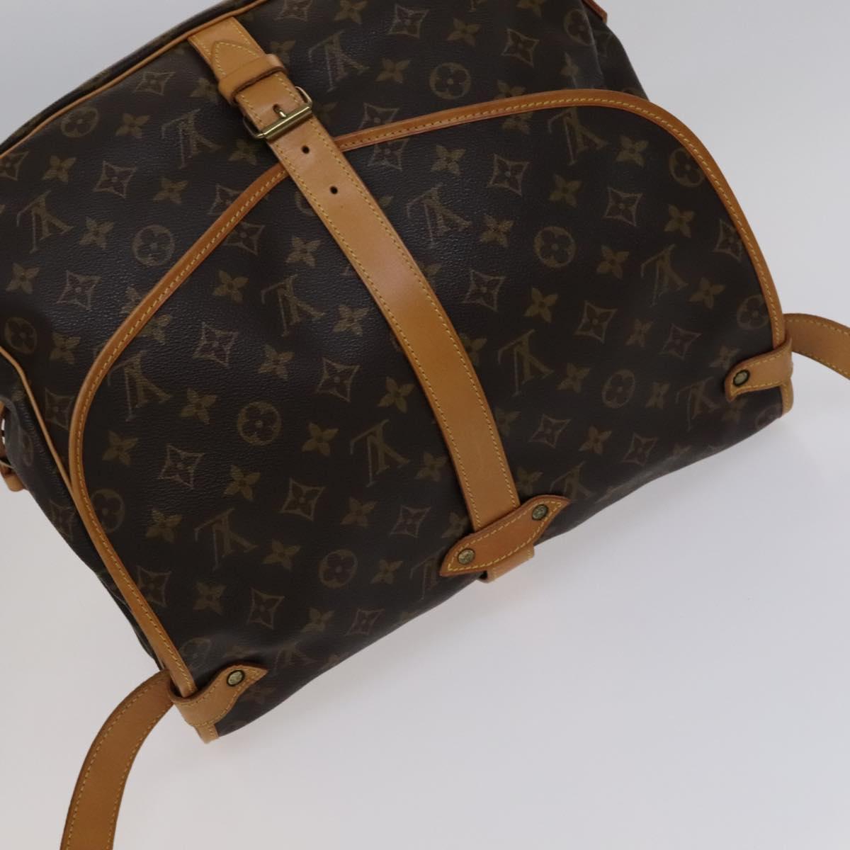 LOUIS VUITTON Monogram Saumur 35 Shoulder Bag M42254 LV Auth am7685